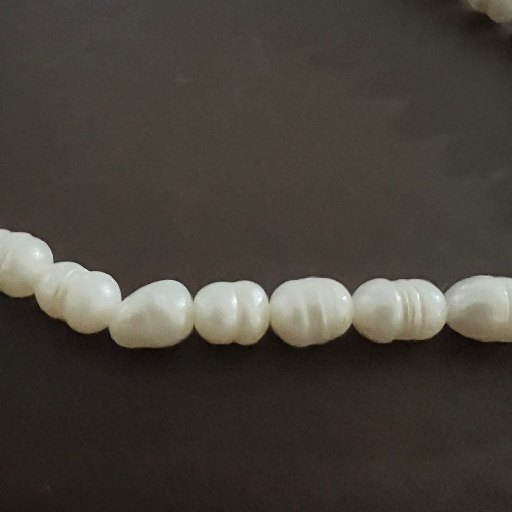 Not yo Grandmas pearls/ pearl necklace - Picture 2 of 6
